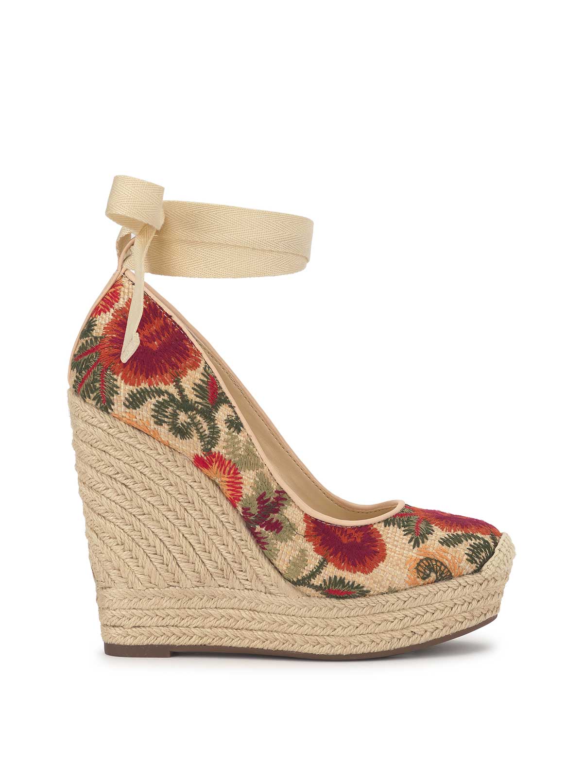 Zexie Platform Wedge in Floral Raffia