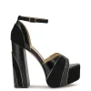 1099-avele-platform-in-black-gold-1.webp Avele Platform in Black & Gold