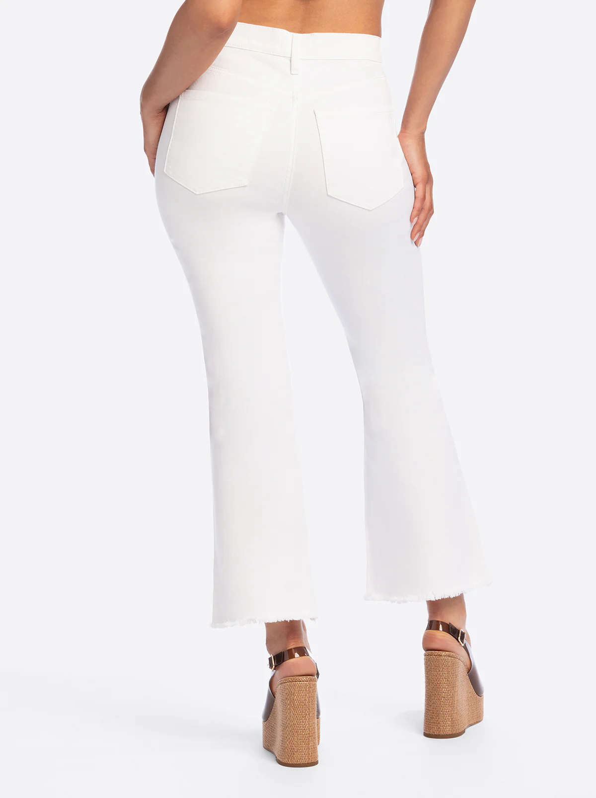 1747-js-jessica-simpson-plano-ankle-flare-jean-in-bright-white-4.webp JS Jessica Simpson Plano Ankle Flare Jean in Bright White