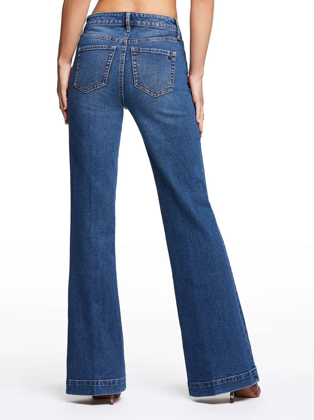 3227-true-love-wide-leg-trouser-jeans-in-sia-4.webp True Love Wide Leg Trouser Jeans in Sia