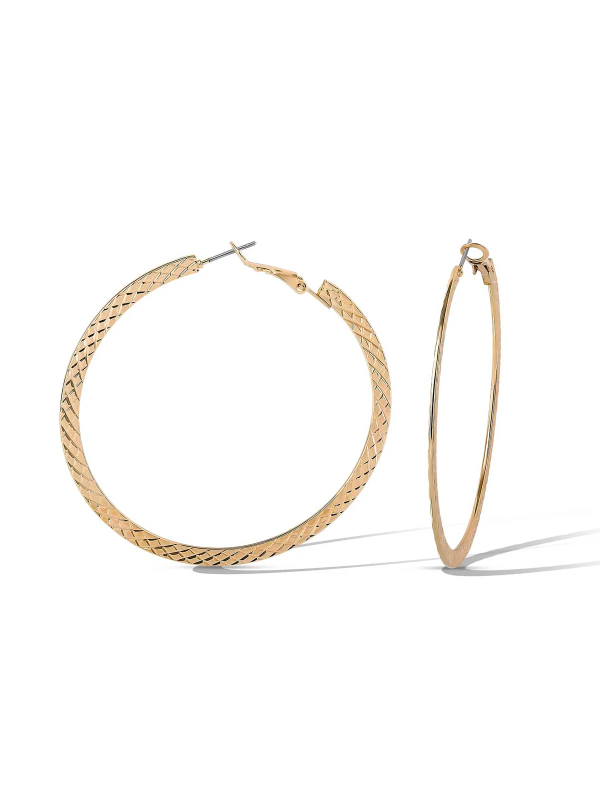 3895-diamond-cut-pattern-hoop-earrings-1.webp Diamond-Cut Pattern Hoop Earrings