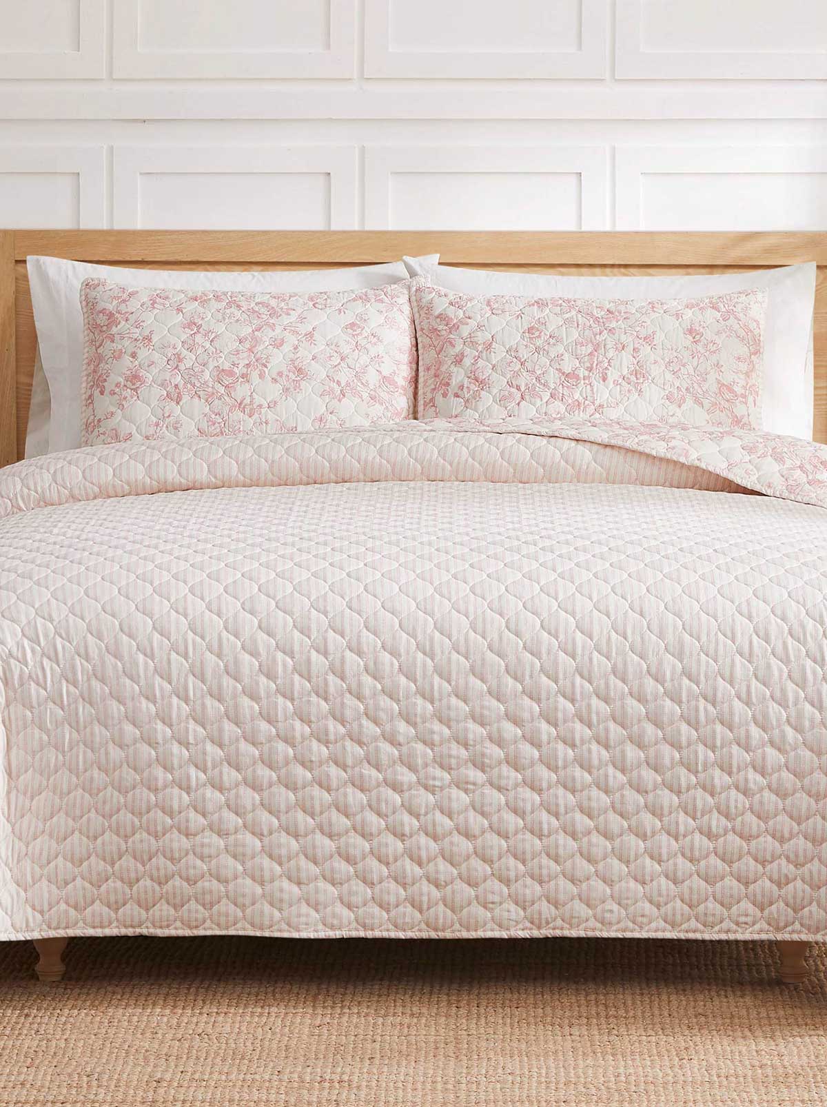4027-camilla-quilt-set-3.jpg Camilla Quilt Set