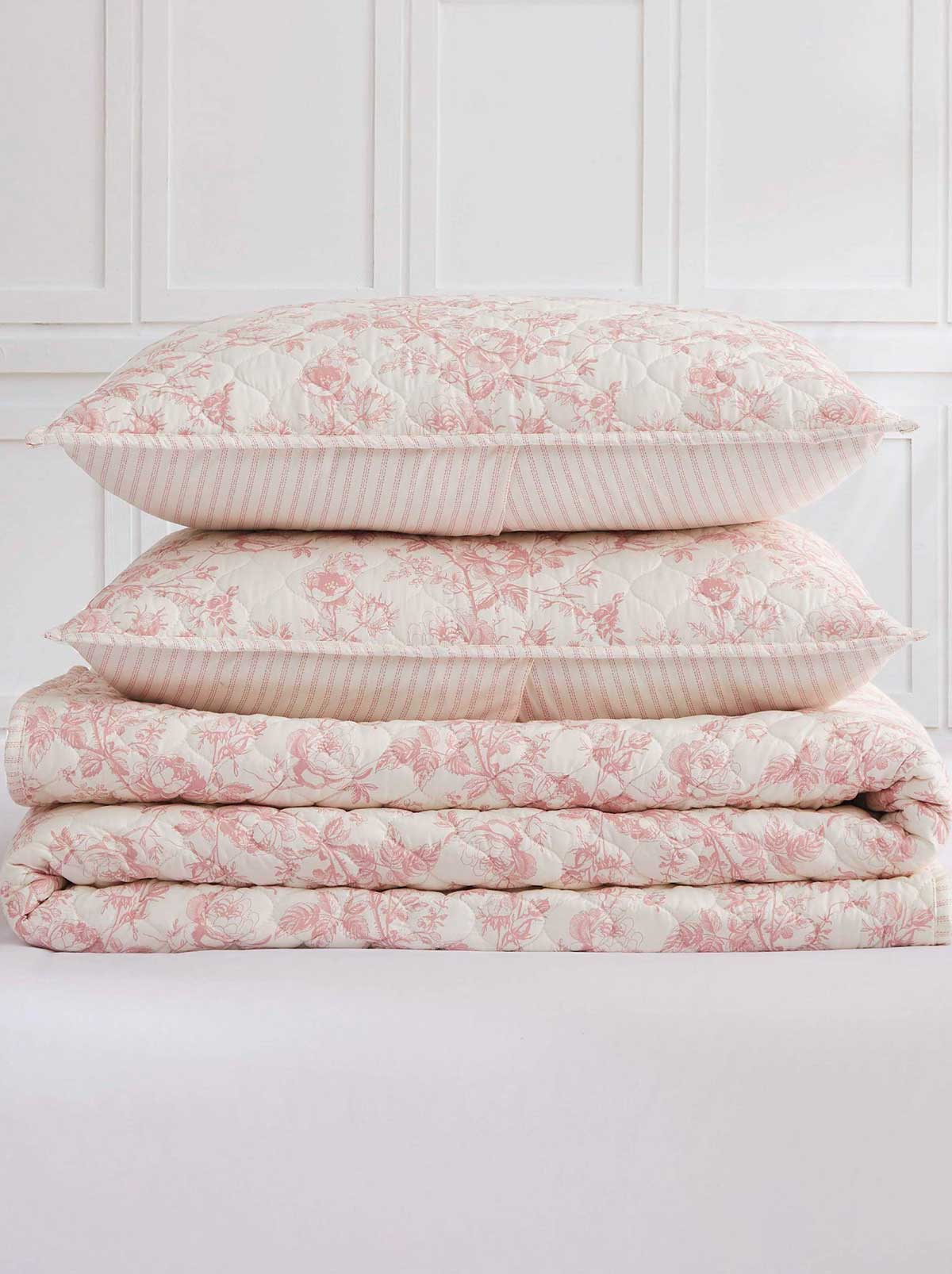 4027-camilla-quilt-set-4.jpg Camilla Quilt Set