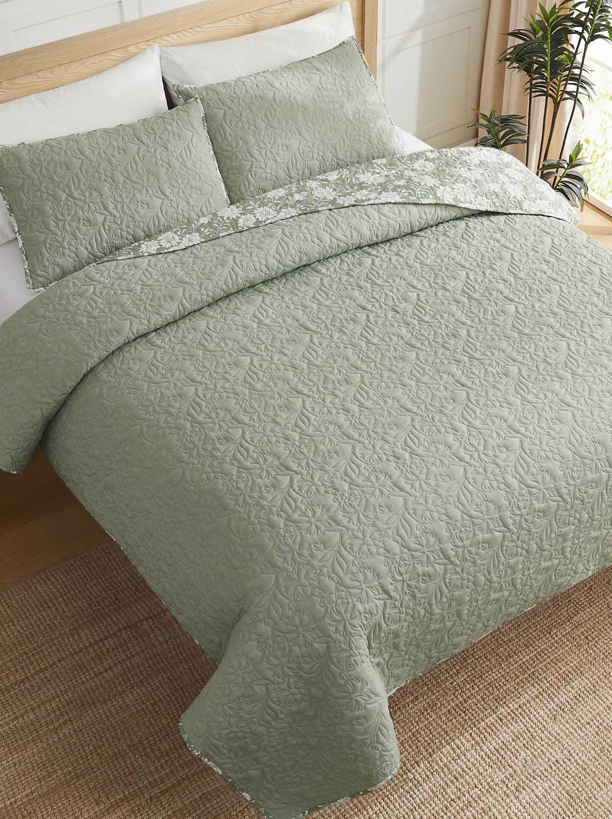 4093-fiona-full-queen-fiona-full-queen-variation-2.jpg Fiona Quilt Set