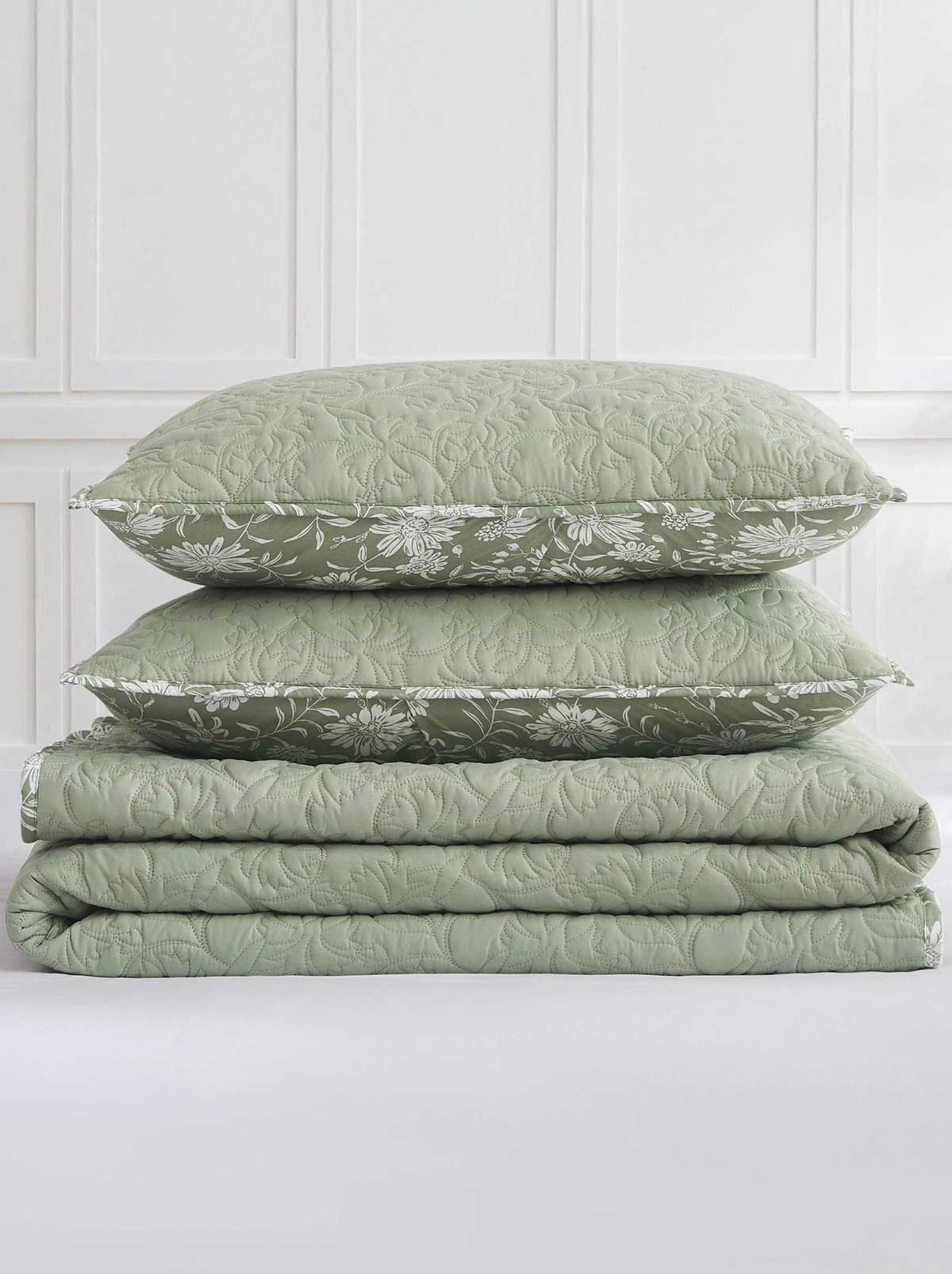 4093-fiona-full-queen-fiona-full-queen-variation-4.jpg Fiona Quilt Set