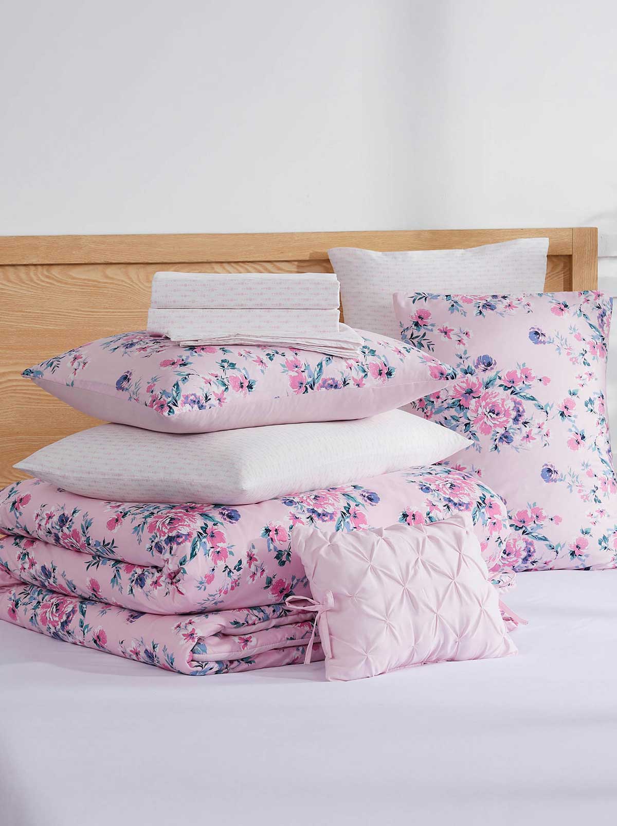4149-phoebe-ballerina-reversible-bed-in-a-bag-3.jpg Phoebe Ballerina Reversible Bed in a Bag