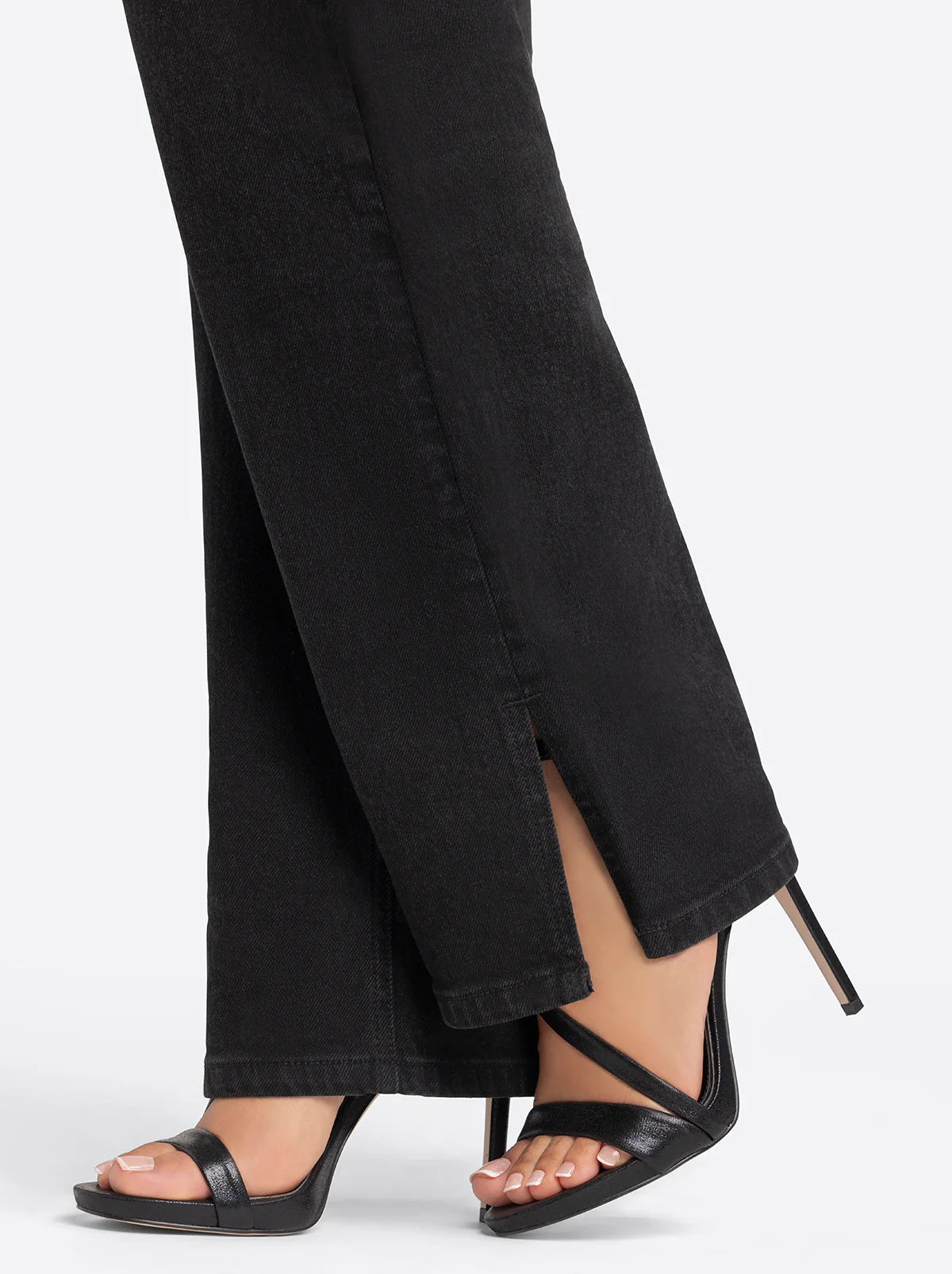 5245-luminous-25-luminous-25-variation-4.webp Jessica Simpson 2.0 Joan Stovepipe Jeans in Luminous