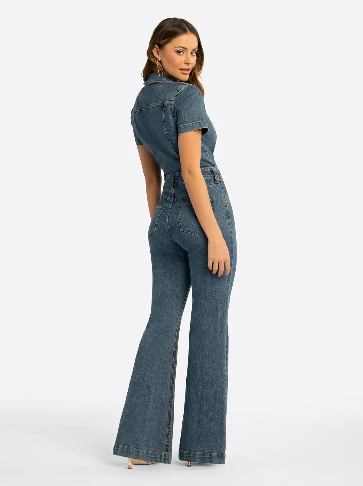 765-js-jessica-simpson-lyra-jumpsuit-in-reflector-4.webp JS Jessica Simpson Lyra Jumpsuit in Reflector